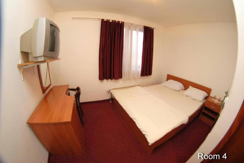 Motel Bella Italia อิลิดชา ภายนอก รูปภาพ